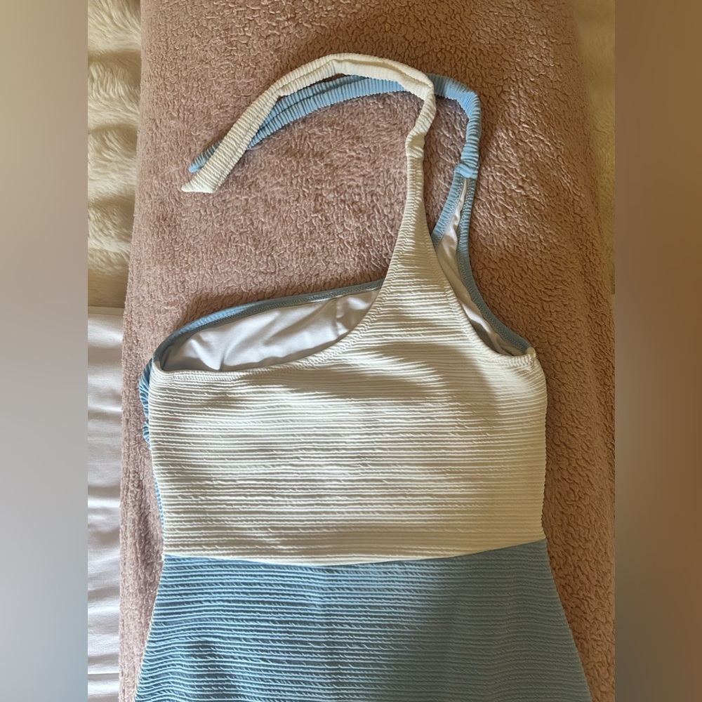 Cupshe Color block Bathing Suit - Picture 10 of 13